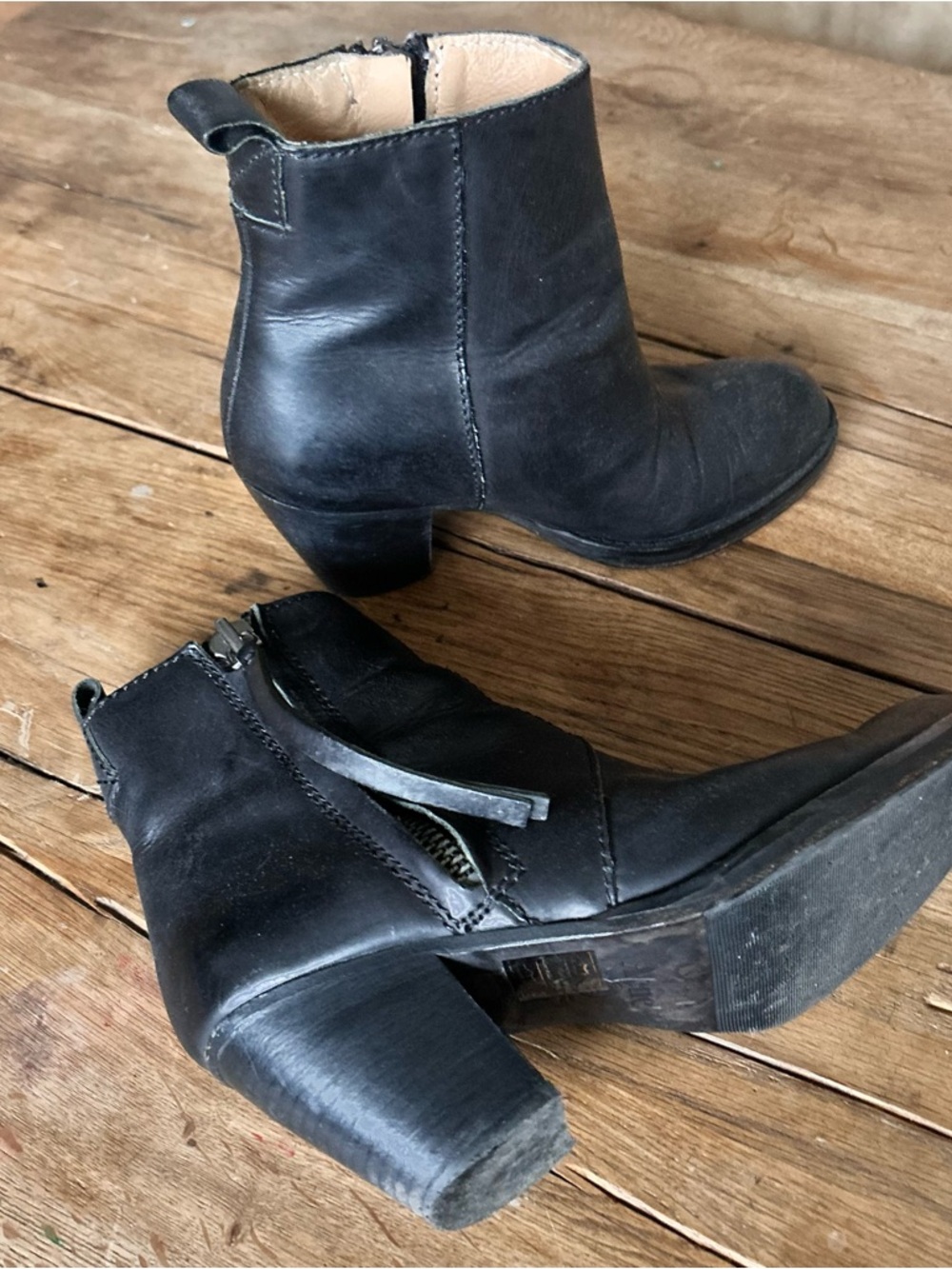 Acne influencer Black real Leather Ankle Boots with Side Zipper 37 6.5